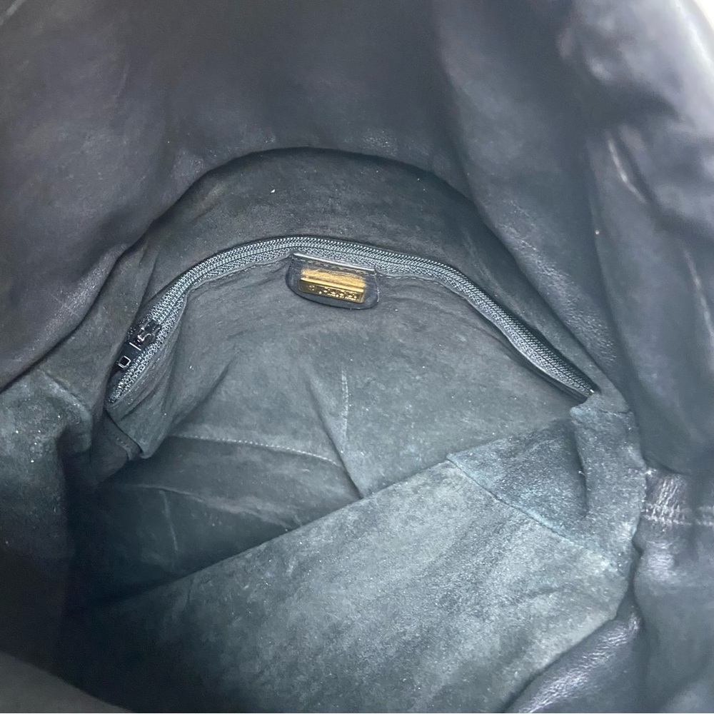 Vintage Gucci Italy Black Leather Drawstring Pouch w/Sherry Line Crossbody Strap - Picture 7 of 12